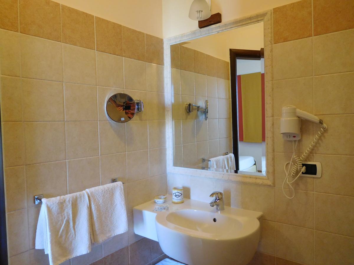 Hotel Michelangelo San Bartolomeo in Galdo Kültér fotó